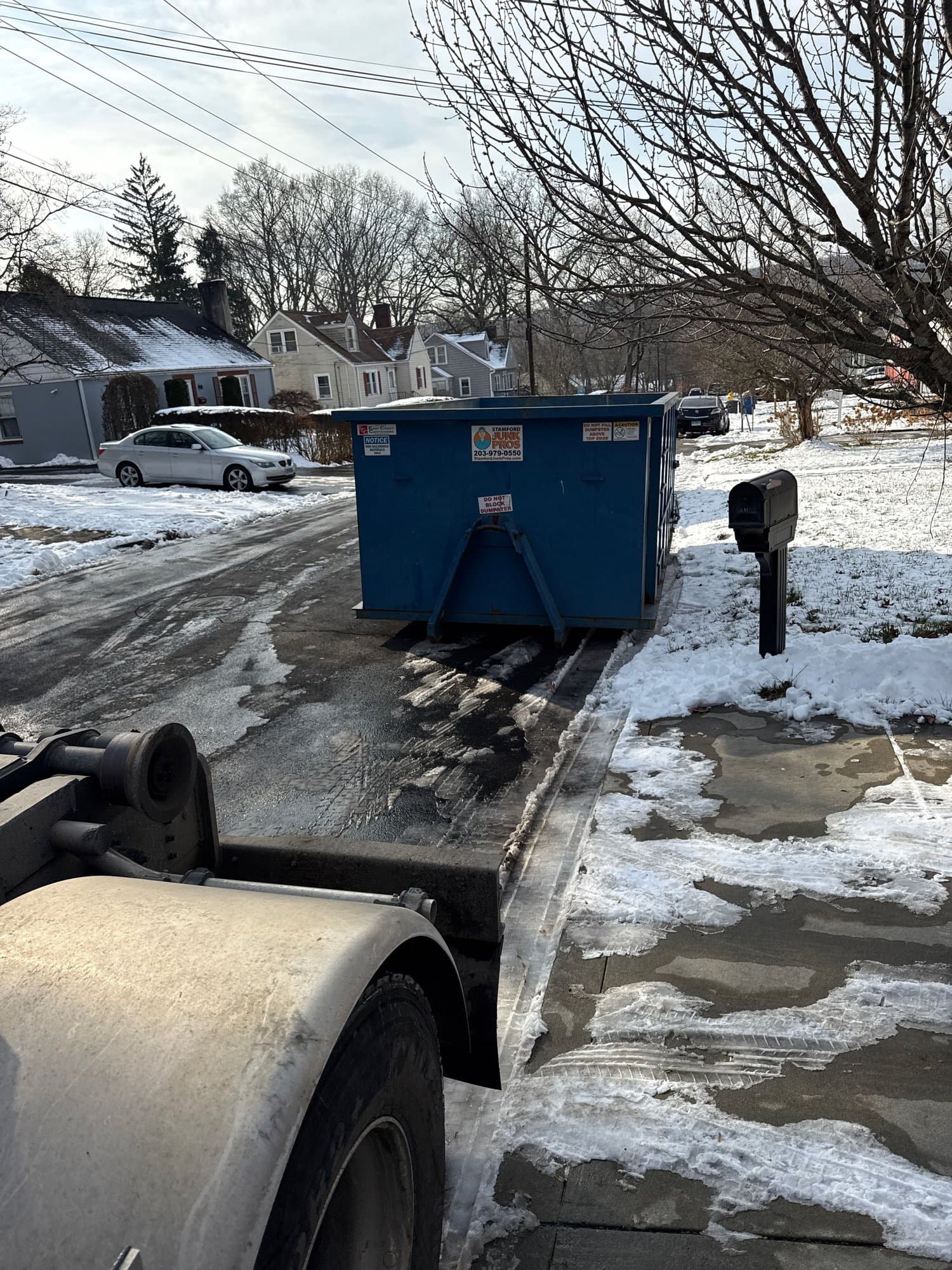 dumpster rental jobsite in New Haven, CT by Grizzly Junk Pros