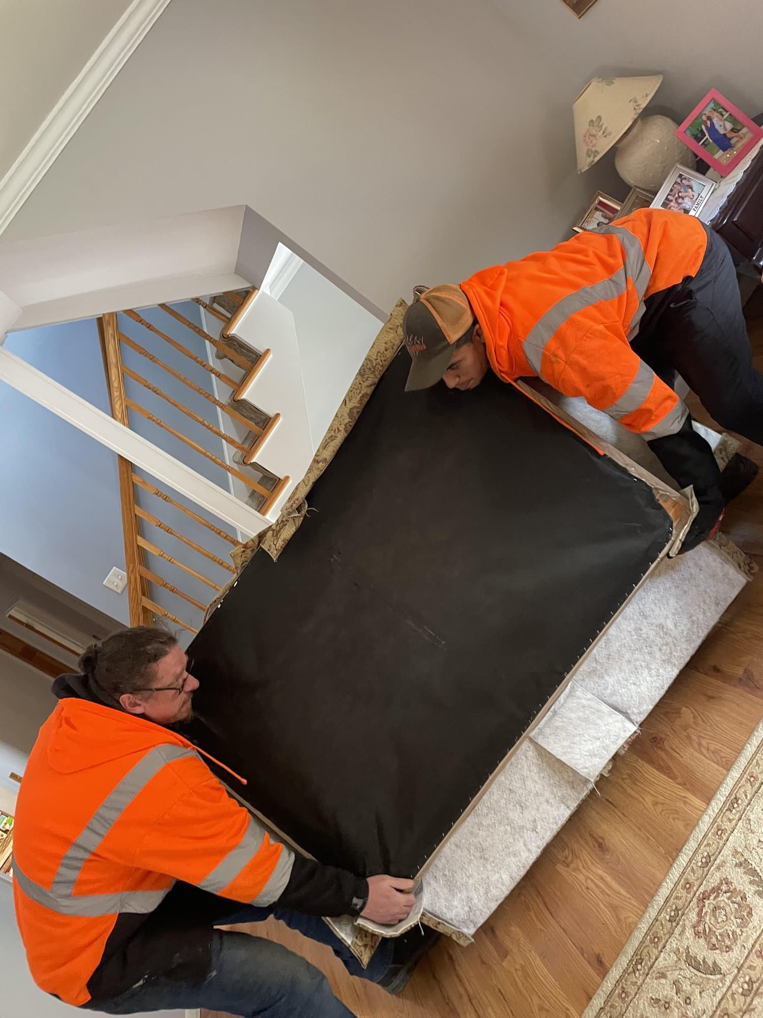 mattress removal interior by Grizzly Junk Pros