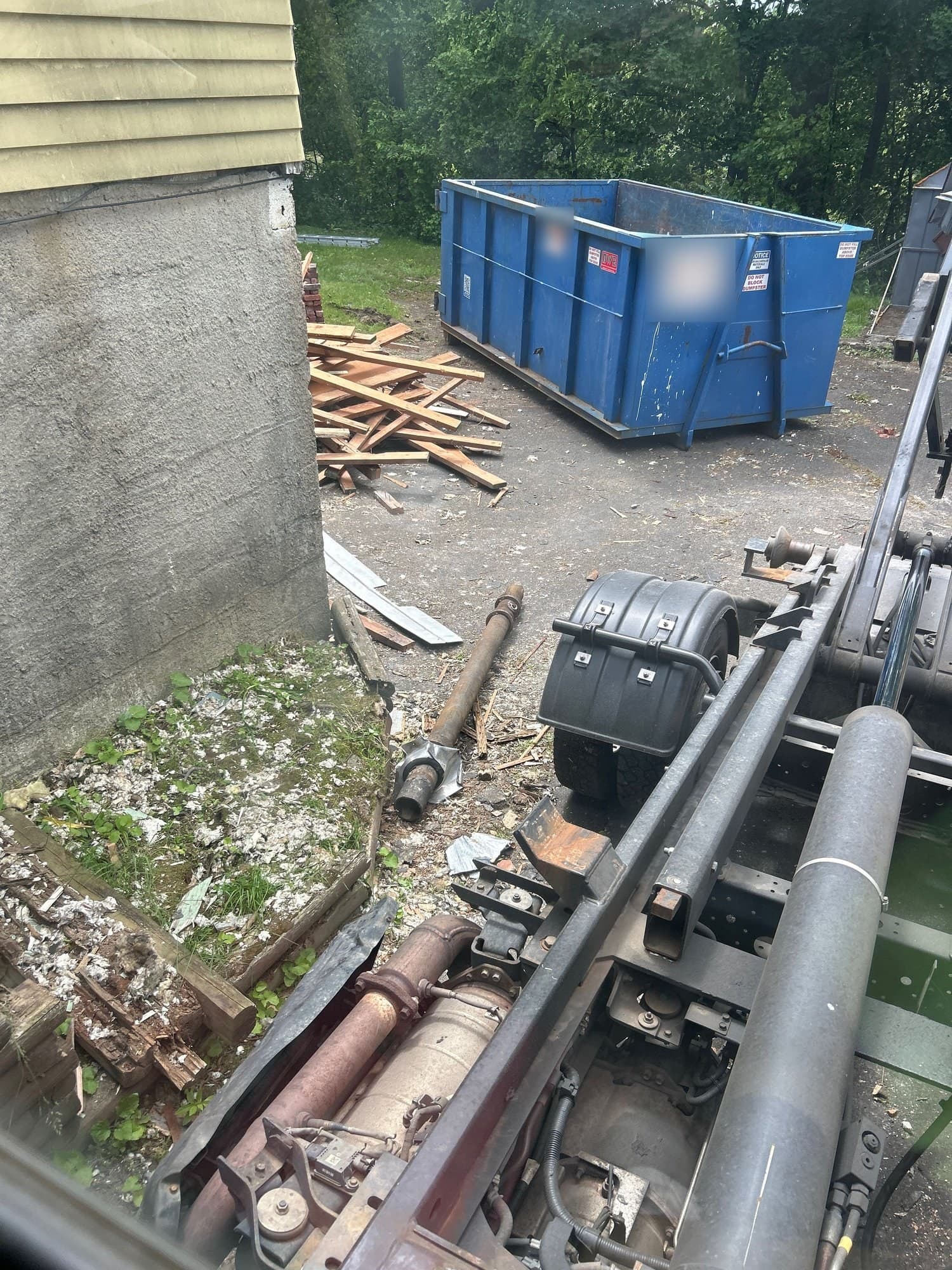 demolition debris removal by Grizzly Junk Pros