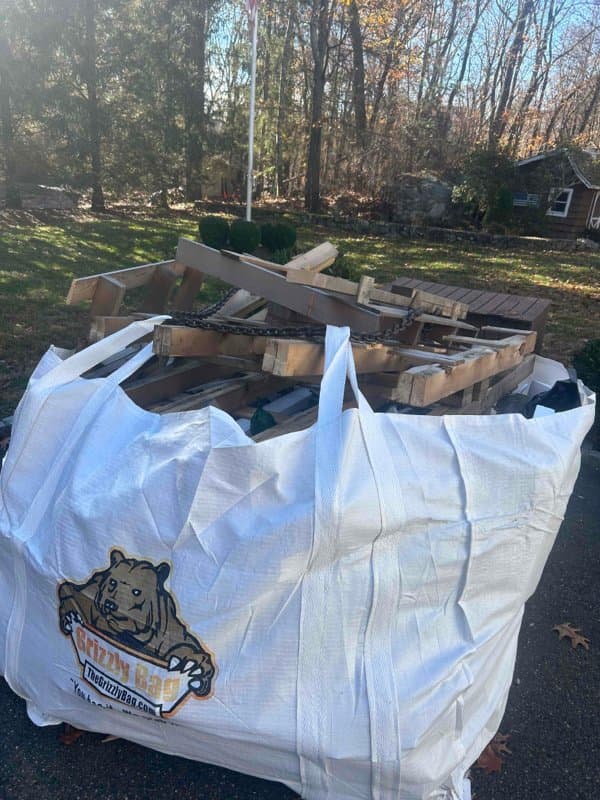 bulk bag wood debris by Grizzly Junk Pros