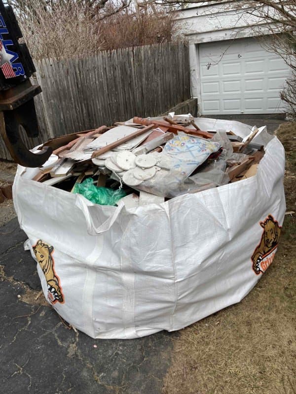 bulk junk bag by Grizzly Junk Pros