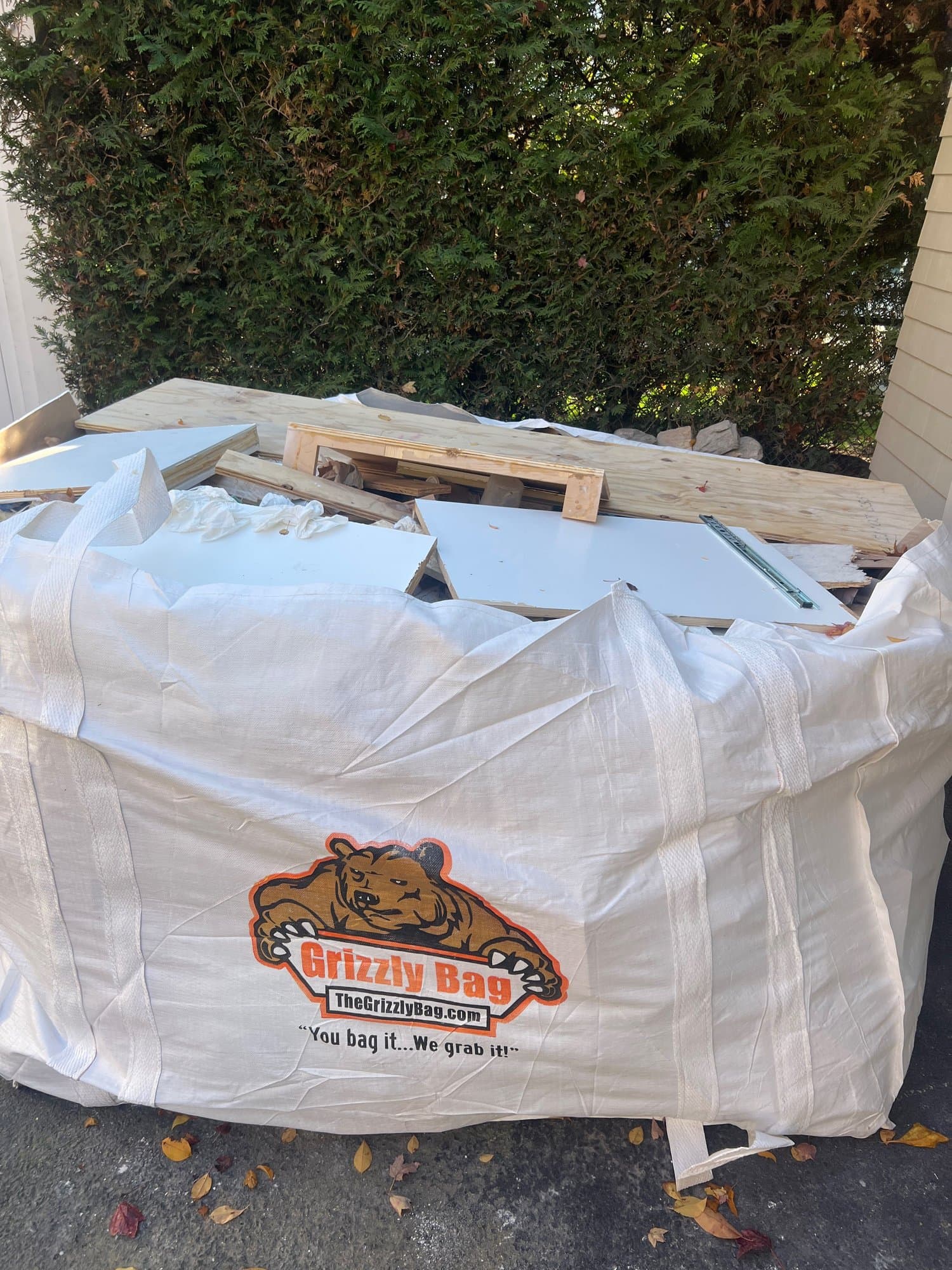 bulky debris bag by Grizzly Junk Pros