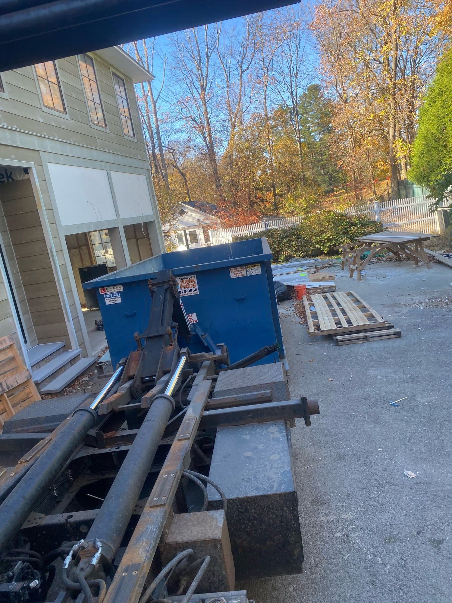 Junk removal by Grizzly Junk Pros