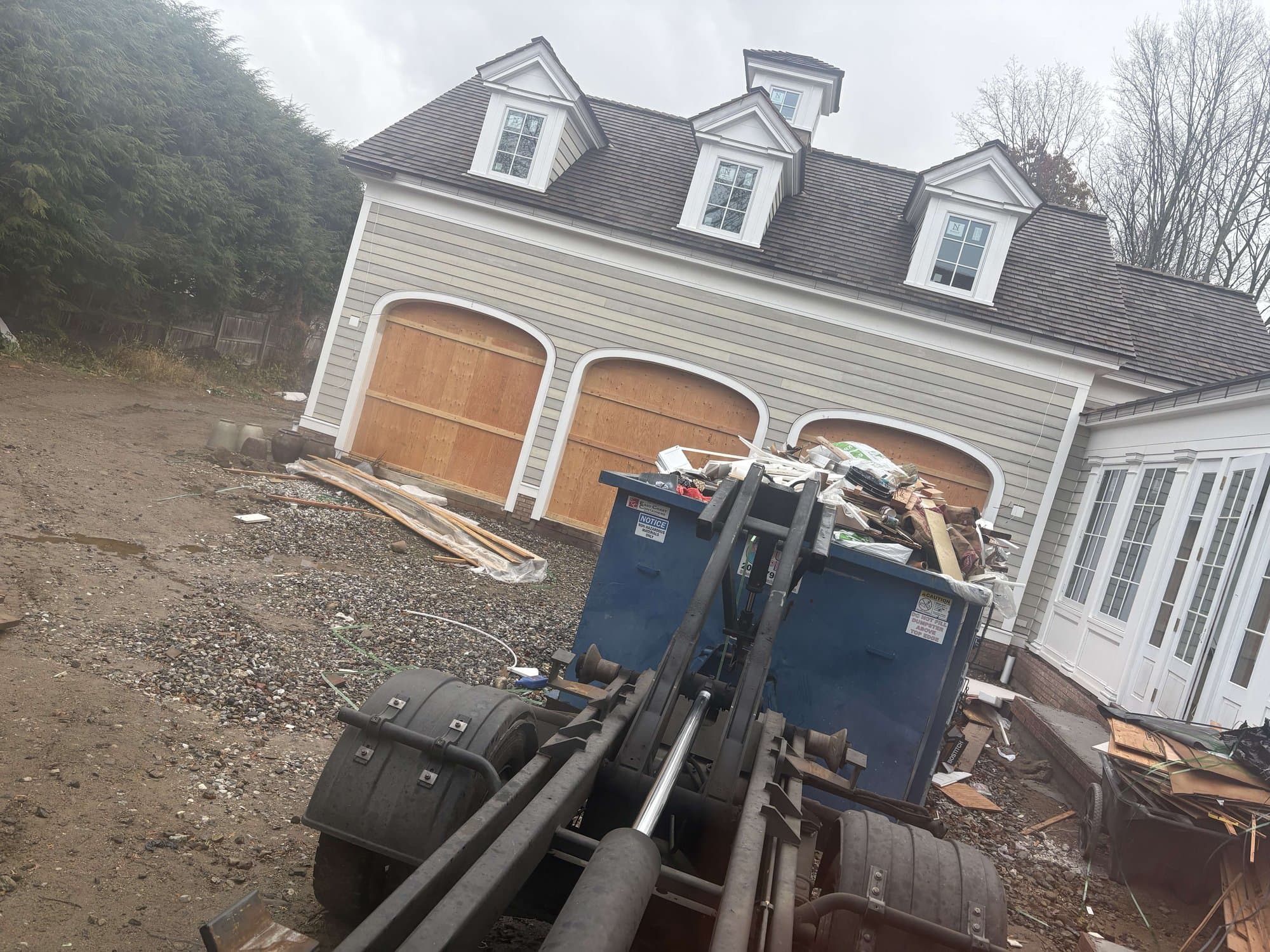Junk removal by Grizzly Junk Pros