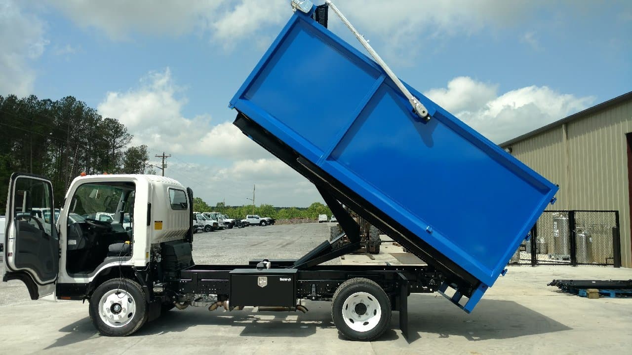 Junk removal truck in New Haven County by Grizzly Junk Pros